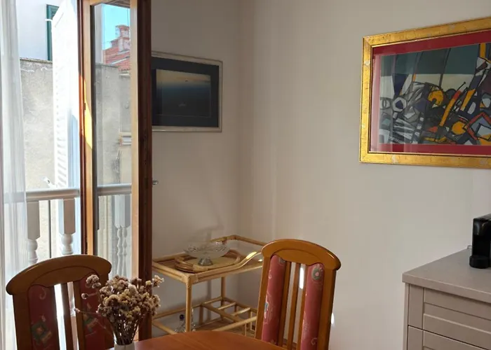 Apartment Old Town Mimi